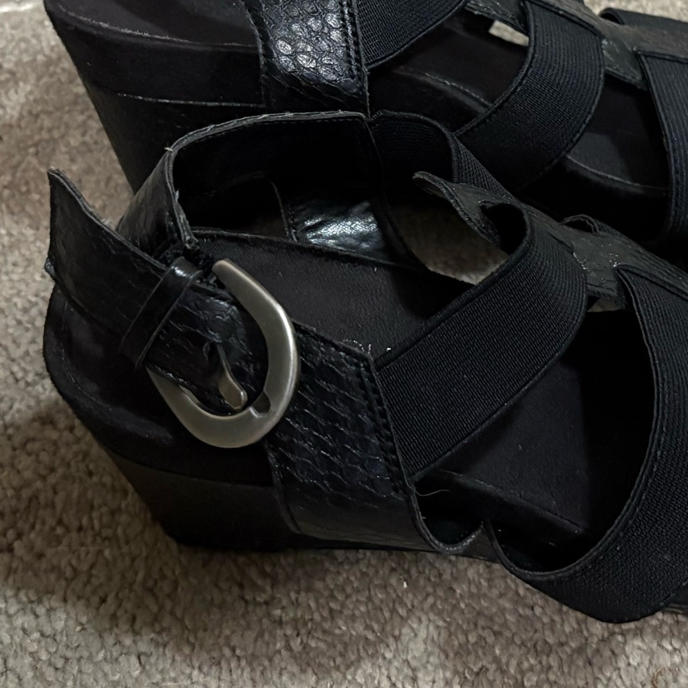 H&M Black Strappy Wedge Sandals - Picture 2 of 4